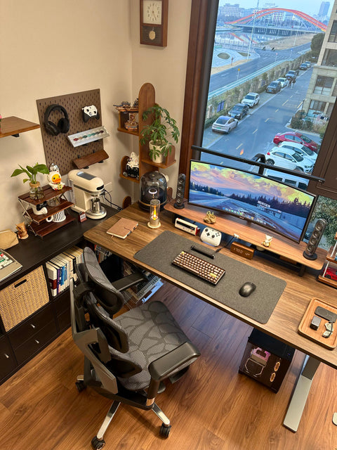 A Cozy Wood-and-Gaming Desk Setup