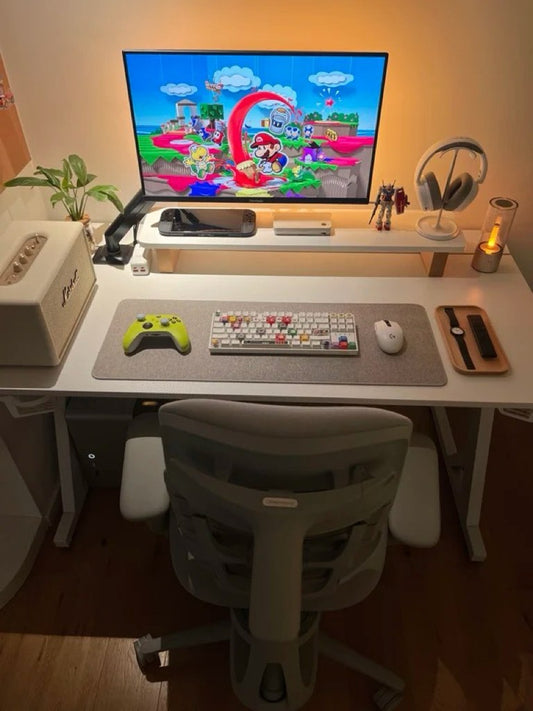 How to Set Up a Gaming Room: Space, Desk, and Lighting