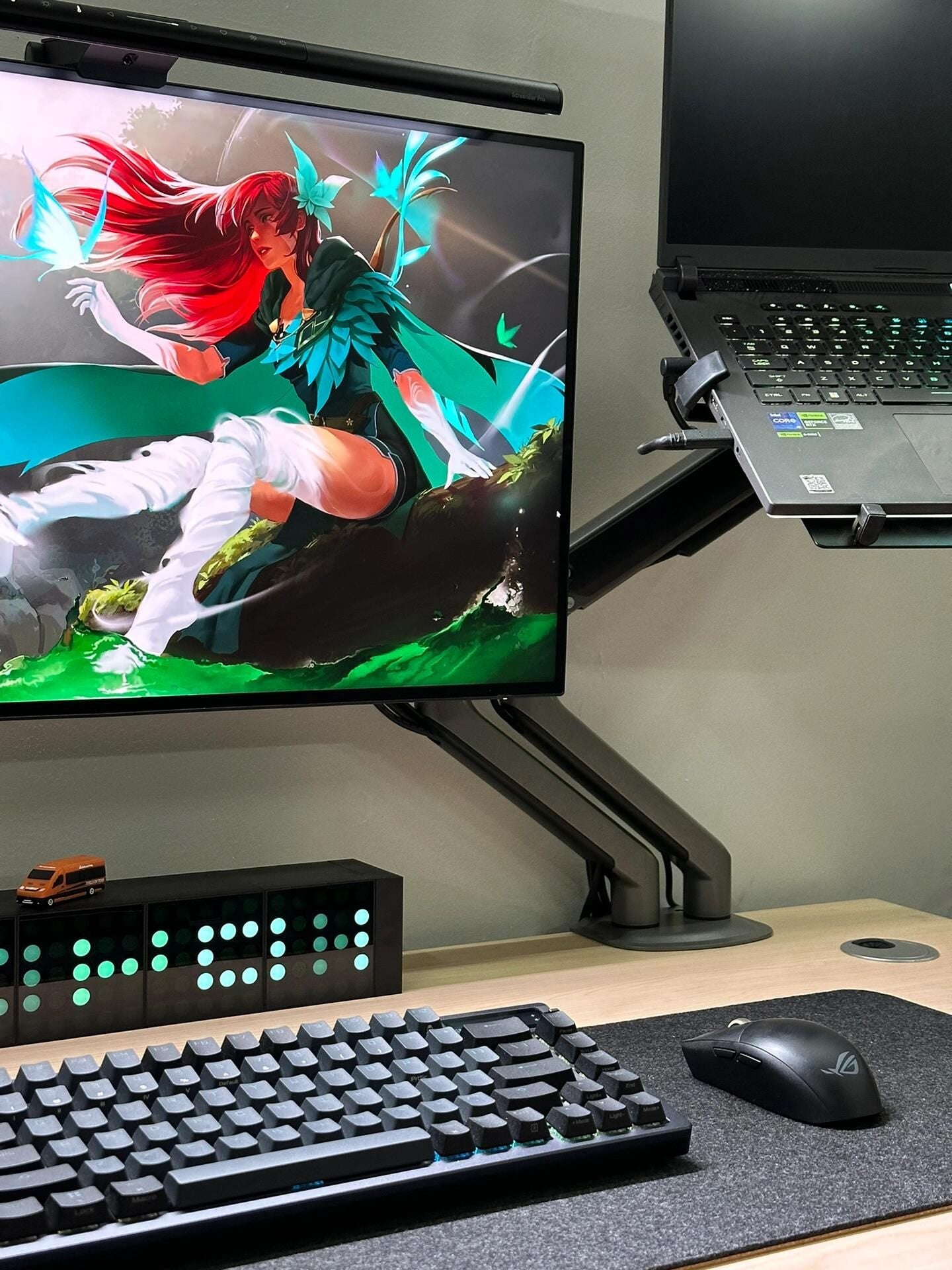 Single Monitor Arm for 13-32 Inch Screen | Desk Mount