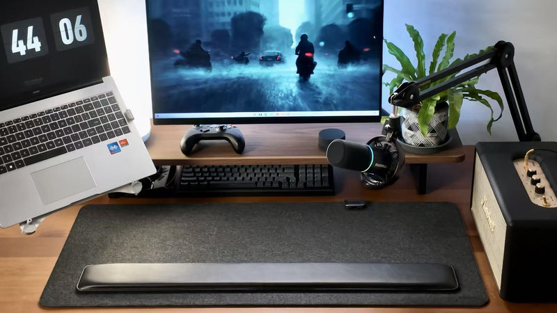 One Surface, Whole Desk Tied Together