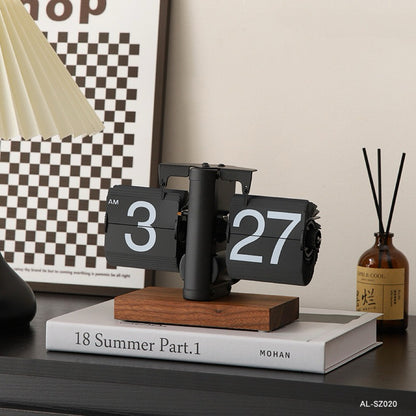 Retro Flip Clock – Minimalist Wooden Base Desk Clock for Gaming Setup
